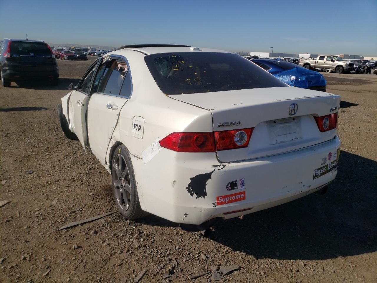 Photo 3 from auction – 2005 ACURA TSX with VIN JH4CL96895C016739