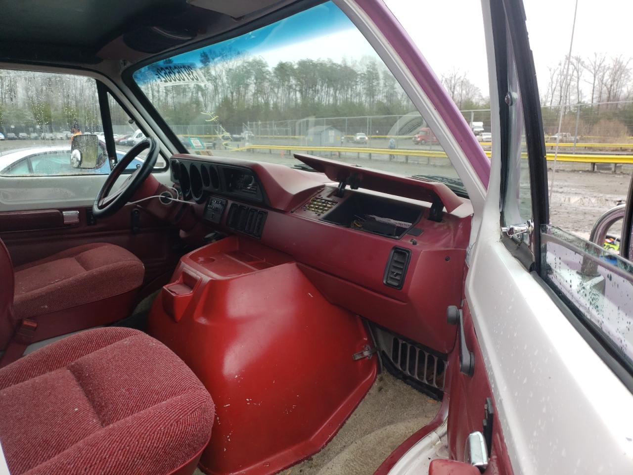 Photo 5 from auction – 1993 DODGE RAM VAN B3 with VIN 2B7KB31Z1PK502400