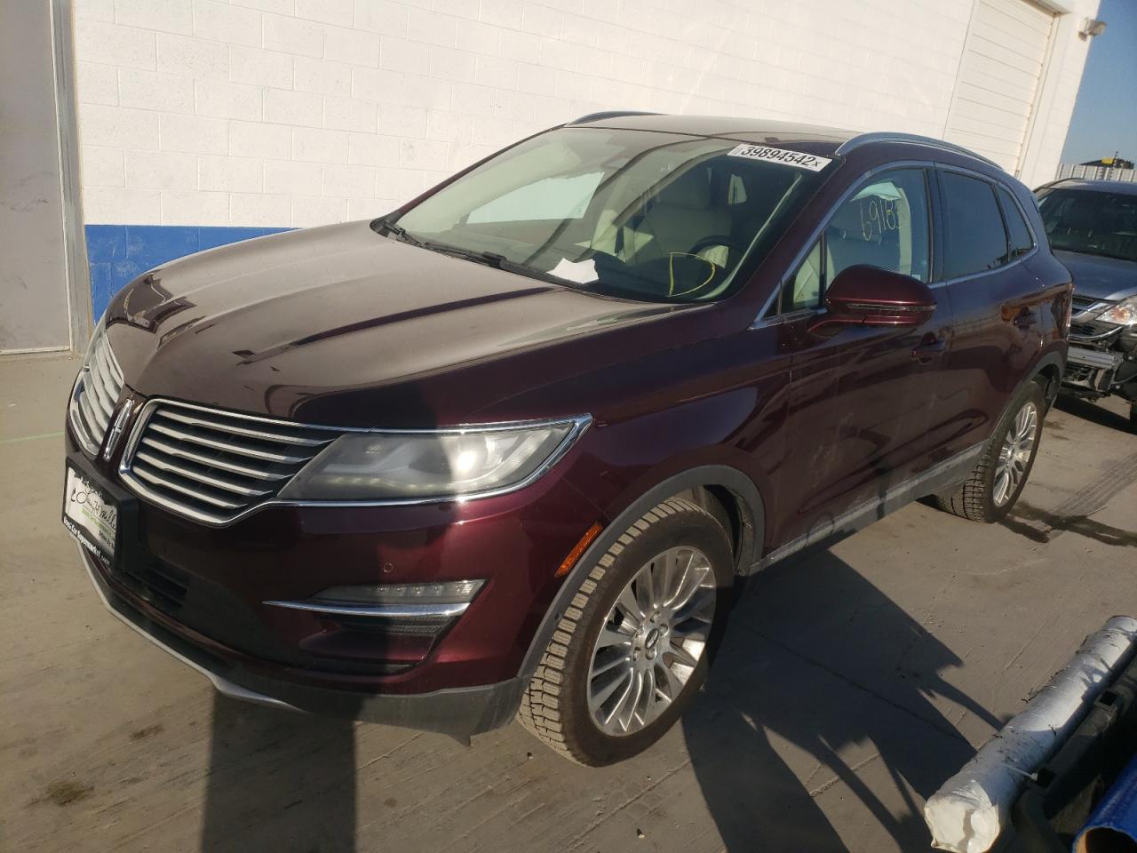 Photo 2 from auction – 2016 LINCOLN MKC RESERV with VIN 5LMTJ3DH1GUJ16220