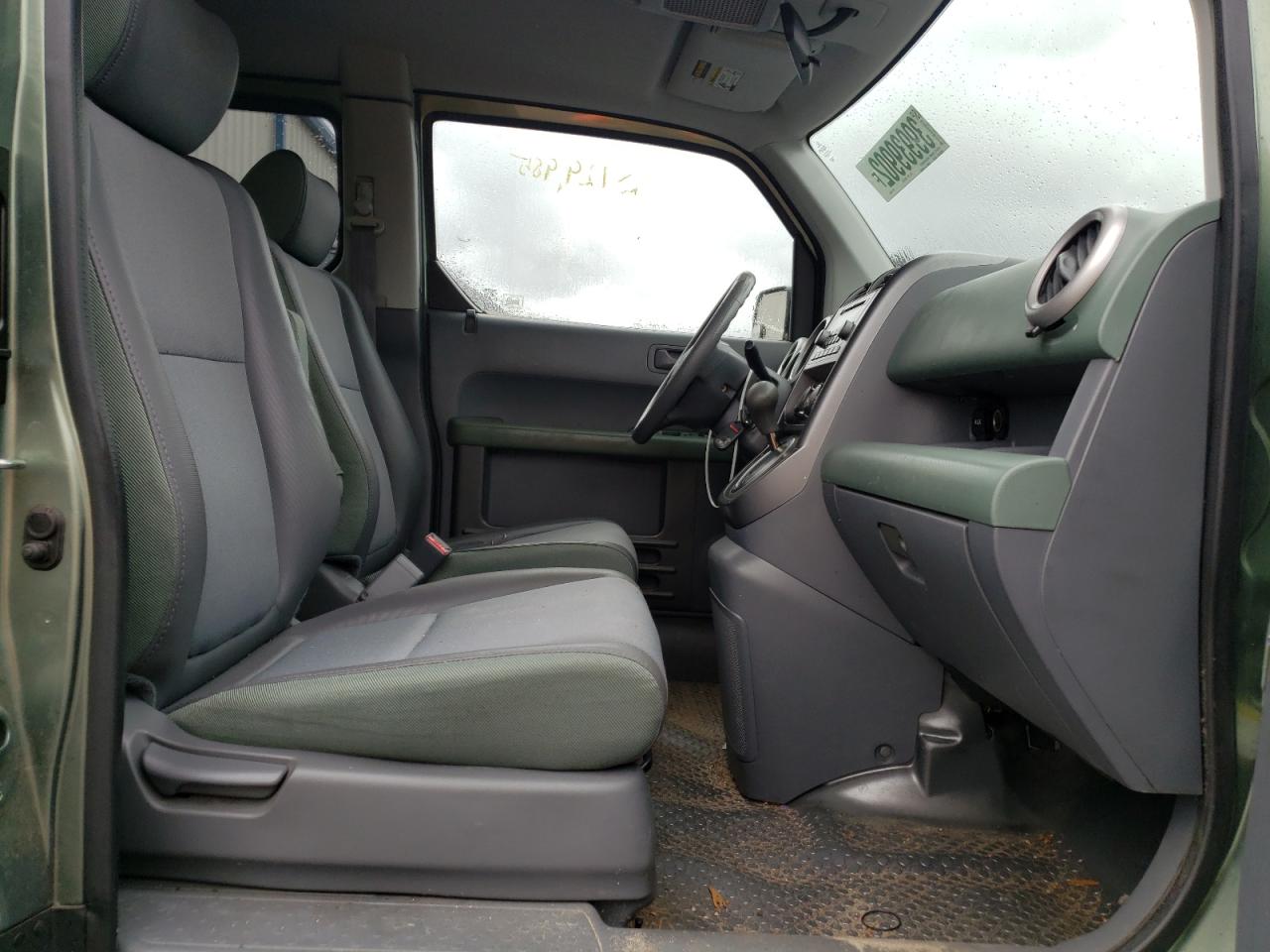Photo 5 from auction – 2004 HONDA ELEMENT EX with VIN 5J6YH28624L028462