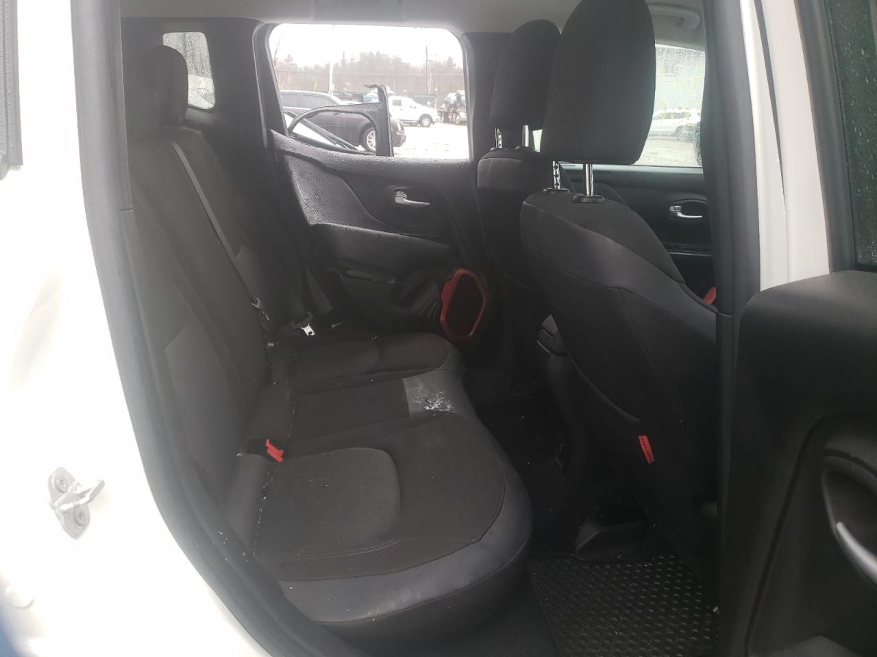 Photo 6 from auction – 2016 JEEP RENEGADE T with VIN ZACCJBCTXGPE09316