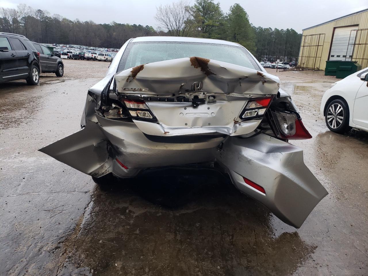 Photo 9 from auction – 2015 HONDA CIVIC LX with VIN 2HGFB2F58FH501873