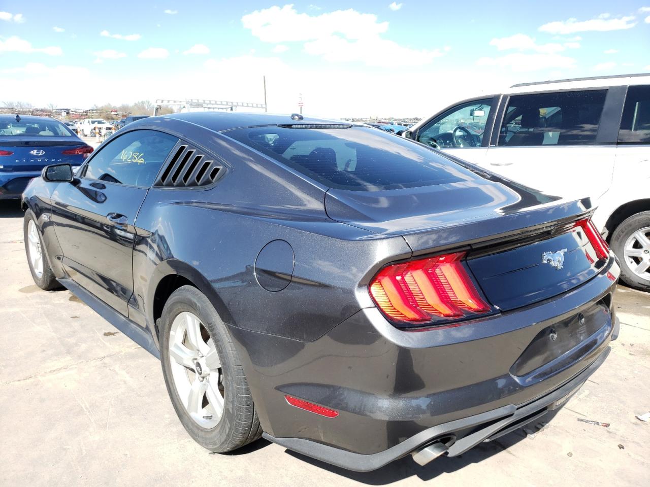 Photo 3 from auction – 2019 FORD MUSTANG with VIN 1FA6P8TH0K5201513