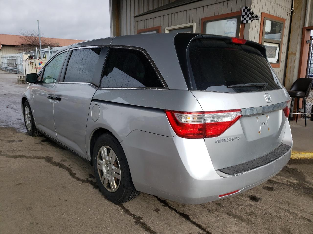 Photo 3 from auction – 2013 HONDA ODYSSEY LX with VIN 5FNRL5H23DB071329