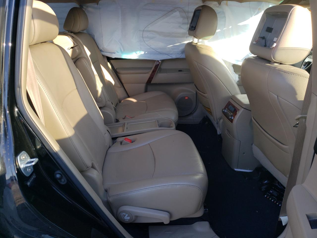 Photo 6 from auction – 2012 TOYOTA HIGHLANDER with VIN 5TDYK3EH6CS066177