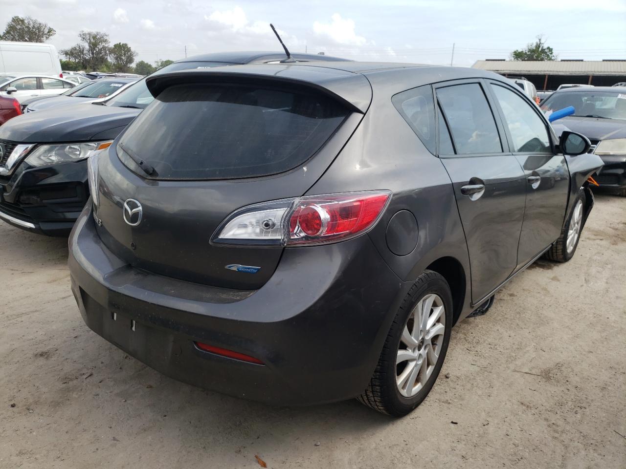 Photo 4 from auction – 2013 MAZDA 3 I with VIN JM1BL1L7XD1747474