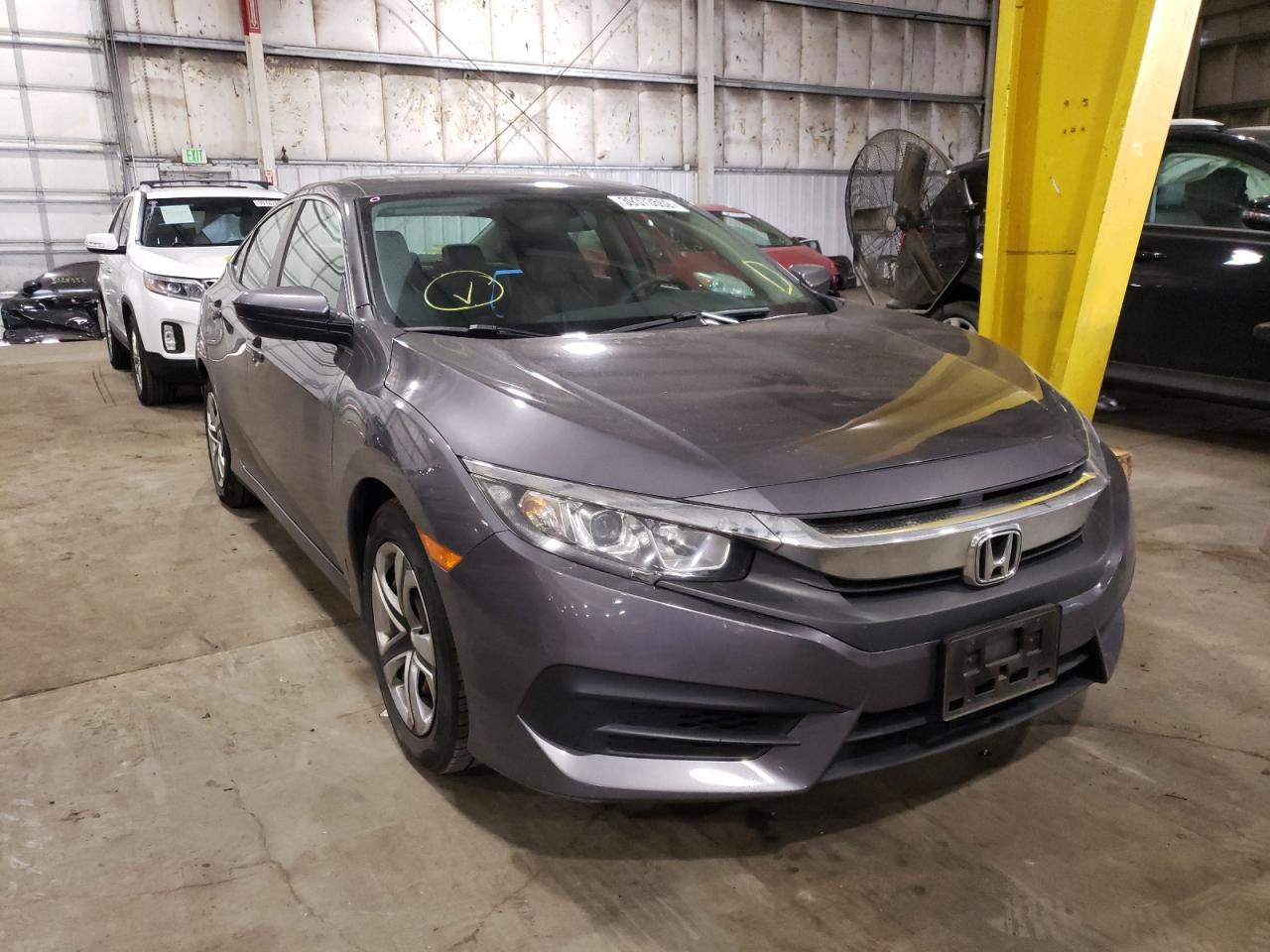 HONDA CIVIC LX 2016 with VIN 2HGFC2F55GH547689 - Photo from auction