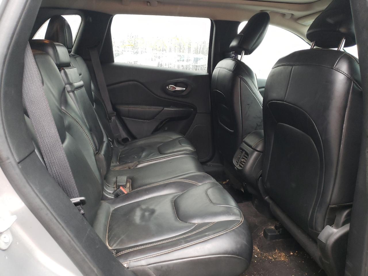 Photo 6 from auction – 2016 JEEP CHEROKEE L with VIN 1C4PJMDB5GW242580