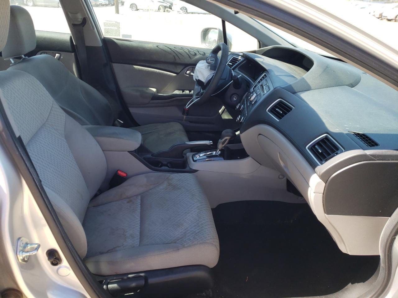 Photo 5 from auction – 2014 HONDA CIVIC LX with VIN 19XFB2F55EE005289