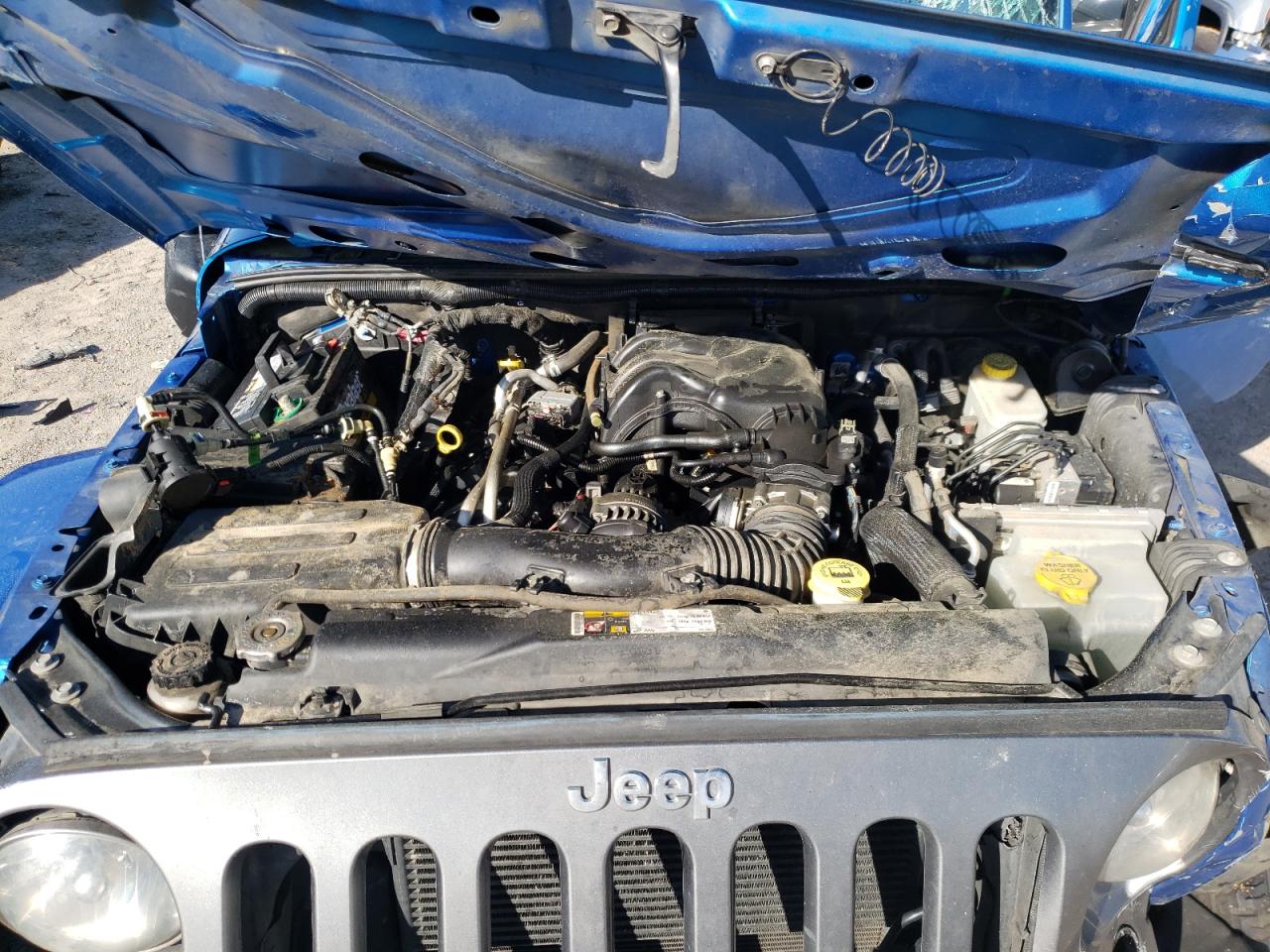 Photo 7 from auction – 2014 JEEP WRANGLER U with VIN 1C4BJWDG8EL180317