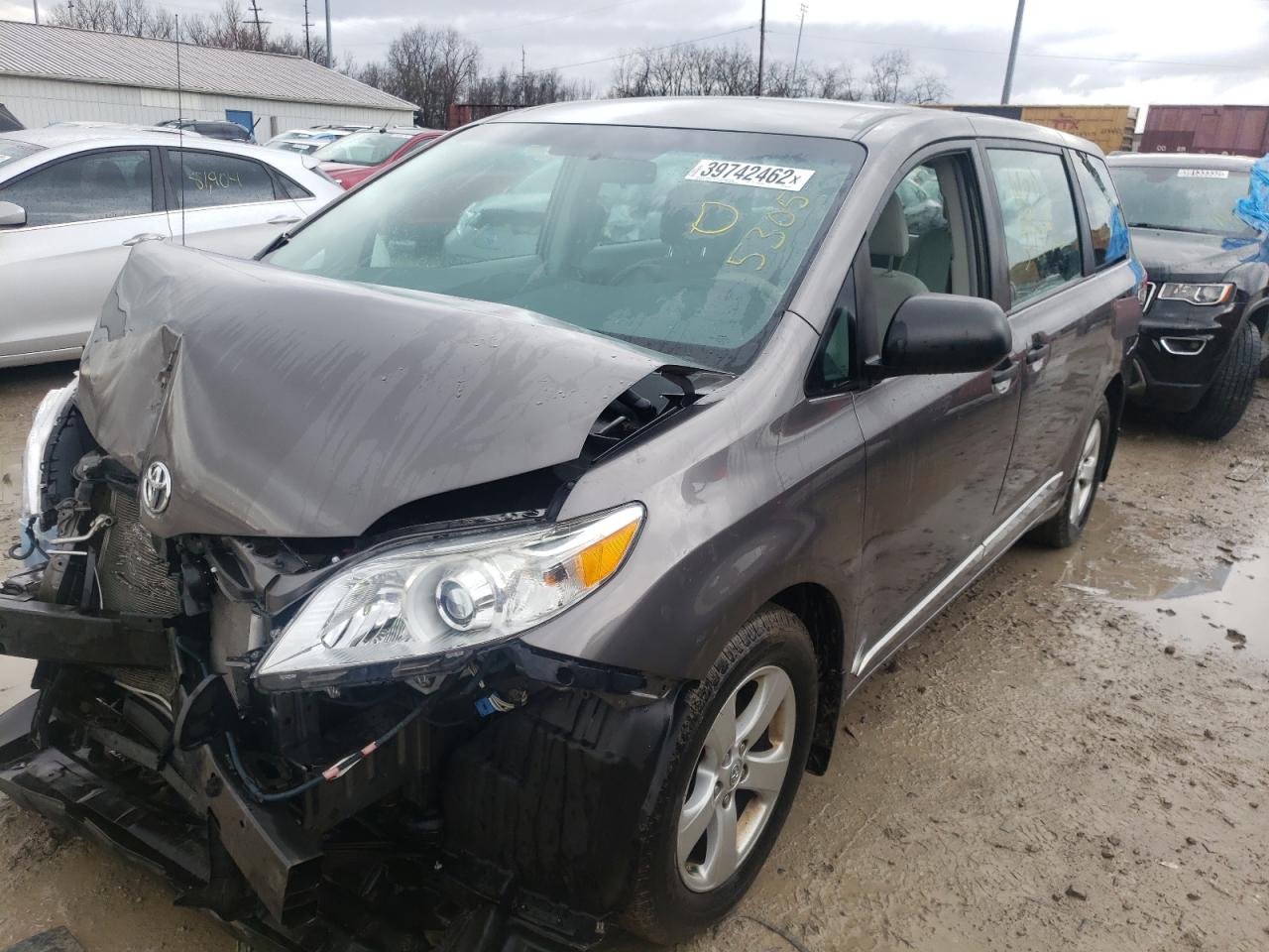 Photo 2 from auction – 2014 TOYOTA SIENNA with VIN 5TDZK3DC9ES435305