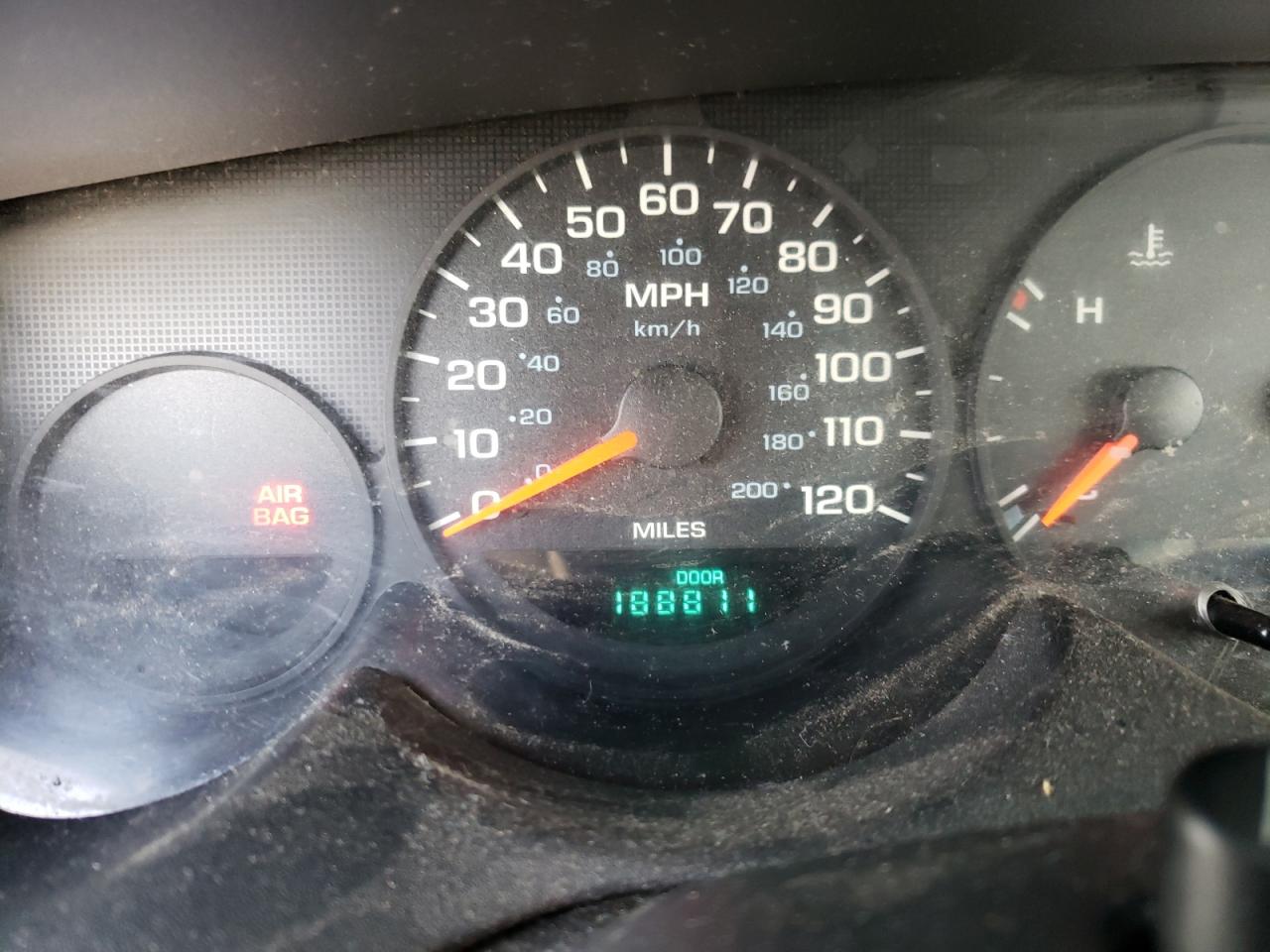 Photo 8 from auction – 2003 DODGE NEON SE with VIN 1B3ES26C63D199678