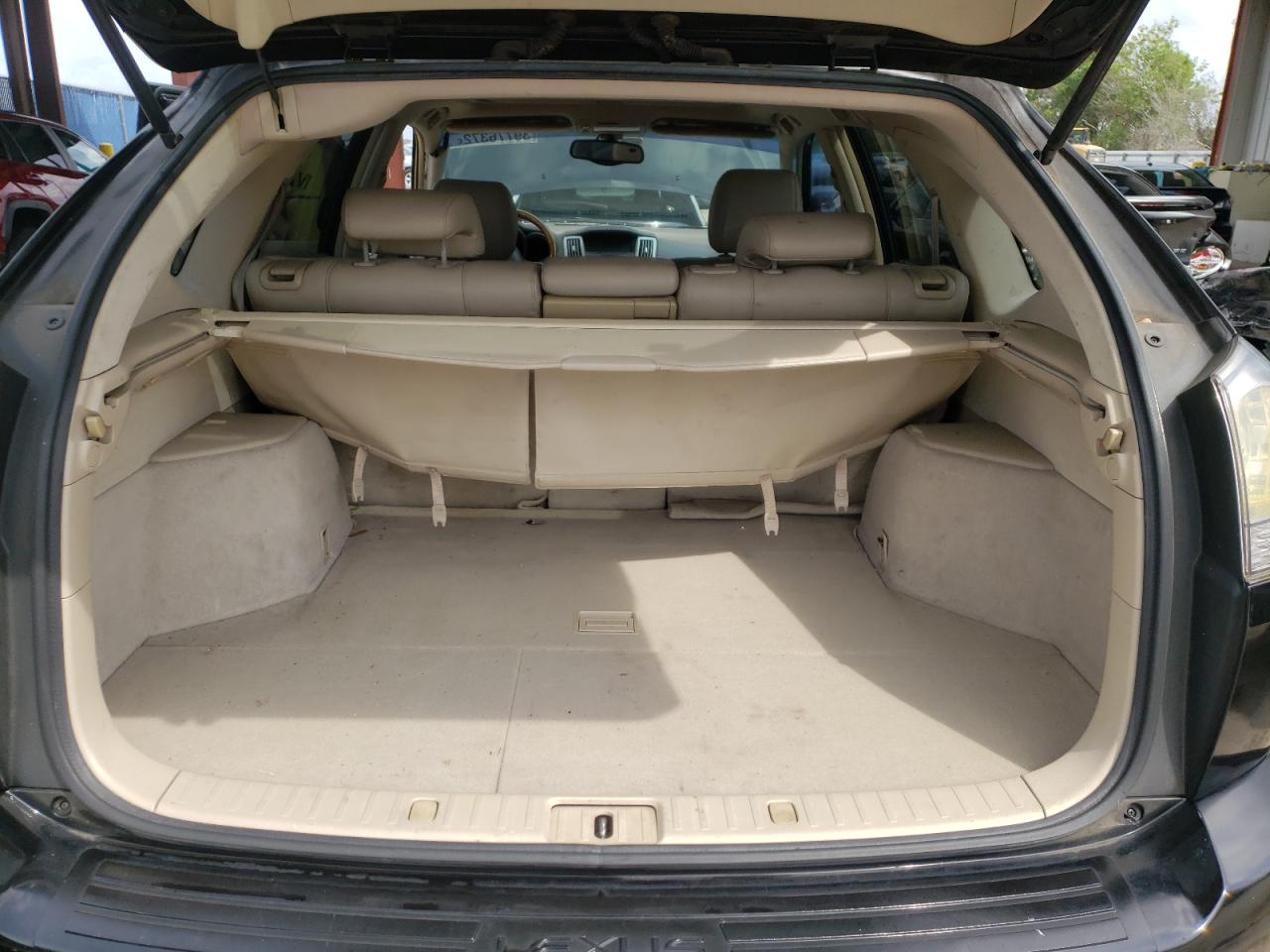 Photo 9 from auction – 2006 LEXUS RX 330 with VIN 2T2GA31U06C051104