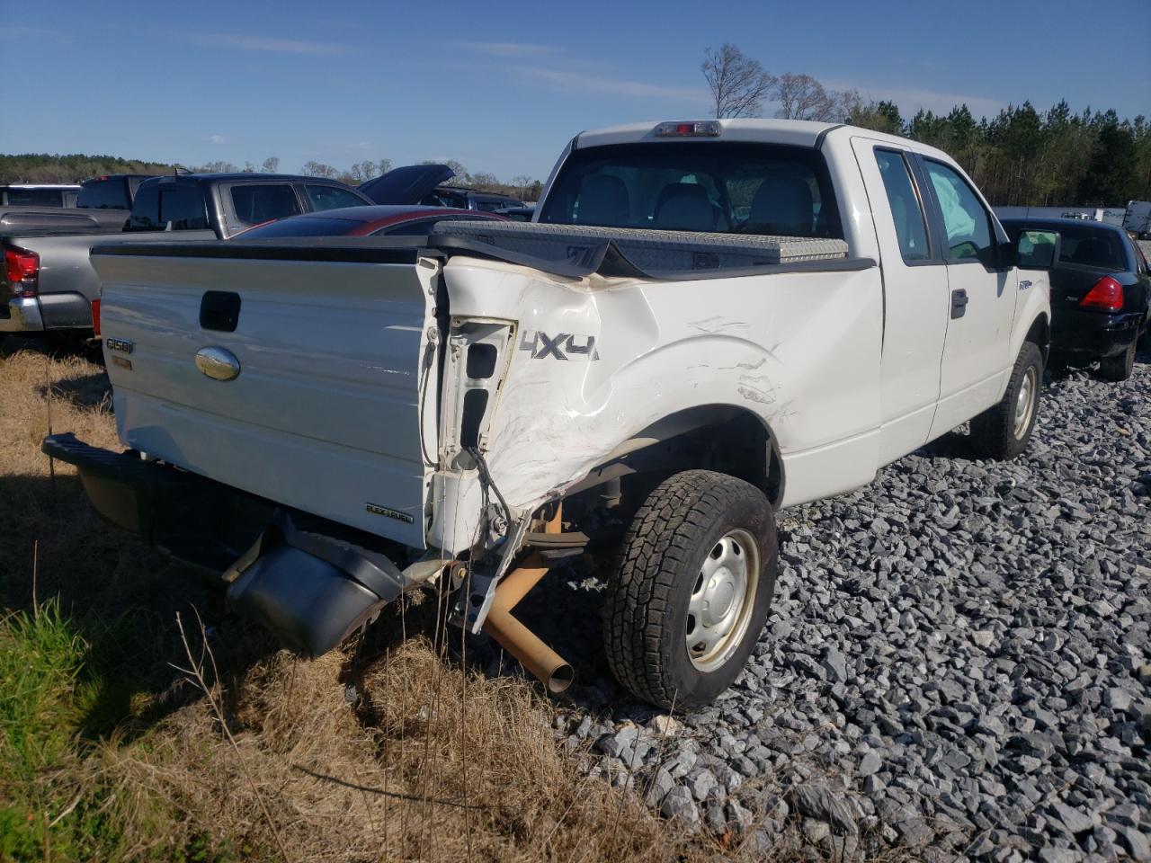 Photo 4 from auction – 2012 FORD F150 SUPER with VIN 1FTFX1EF3CFB87101