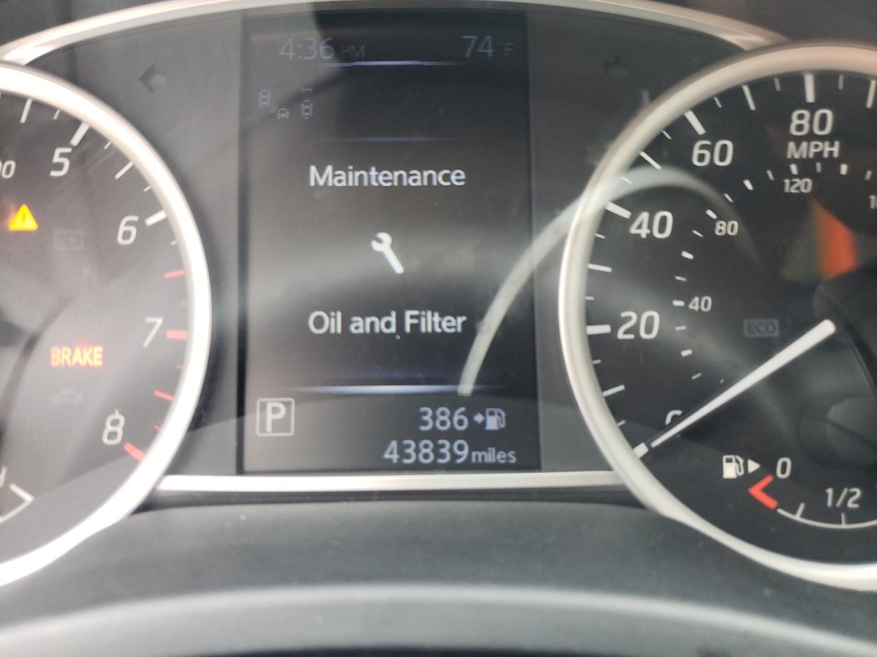 Photo 8 from auction – 2018 NISSAN SENTRA S with VIN 3N1AB7AP1JY211155