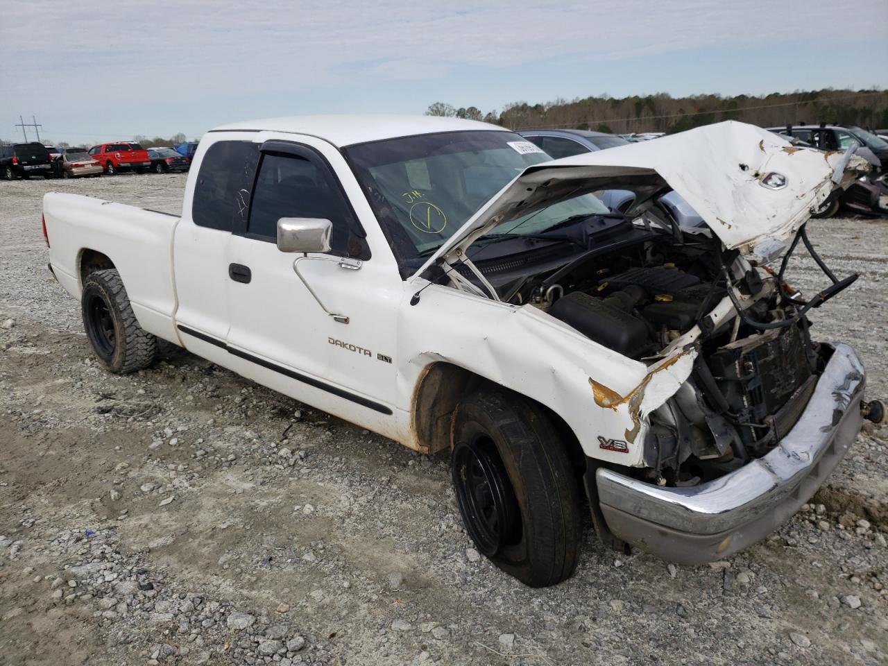 DODGE DAKOTA 2000 with VIN 1B7GL22N0YS551927 - Photo from auction