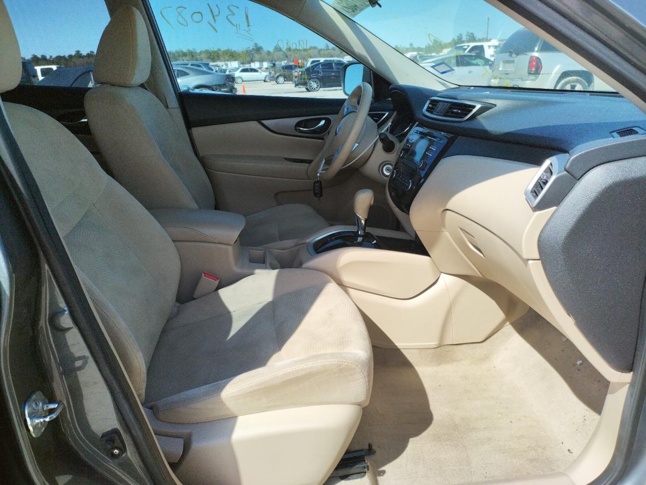 Photo 5 from auction – 2014 NISSAN ROGUE S with VIN 5N1AT2MT0EC762676