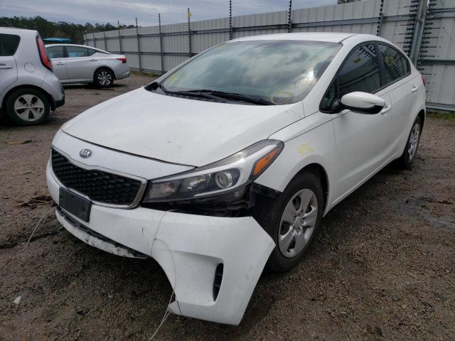 Photo 2 from auction – 2017 KIA FORTE LX with VIN 3KPFK4A79HE082823
