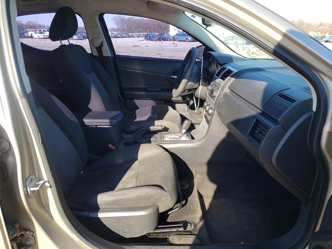 Photo 5 from auction – 2009 DODGE AVENGER SE with VIN 1B3LC46B89N569295