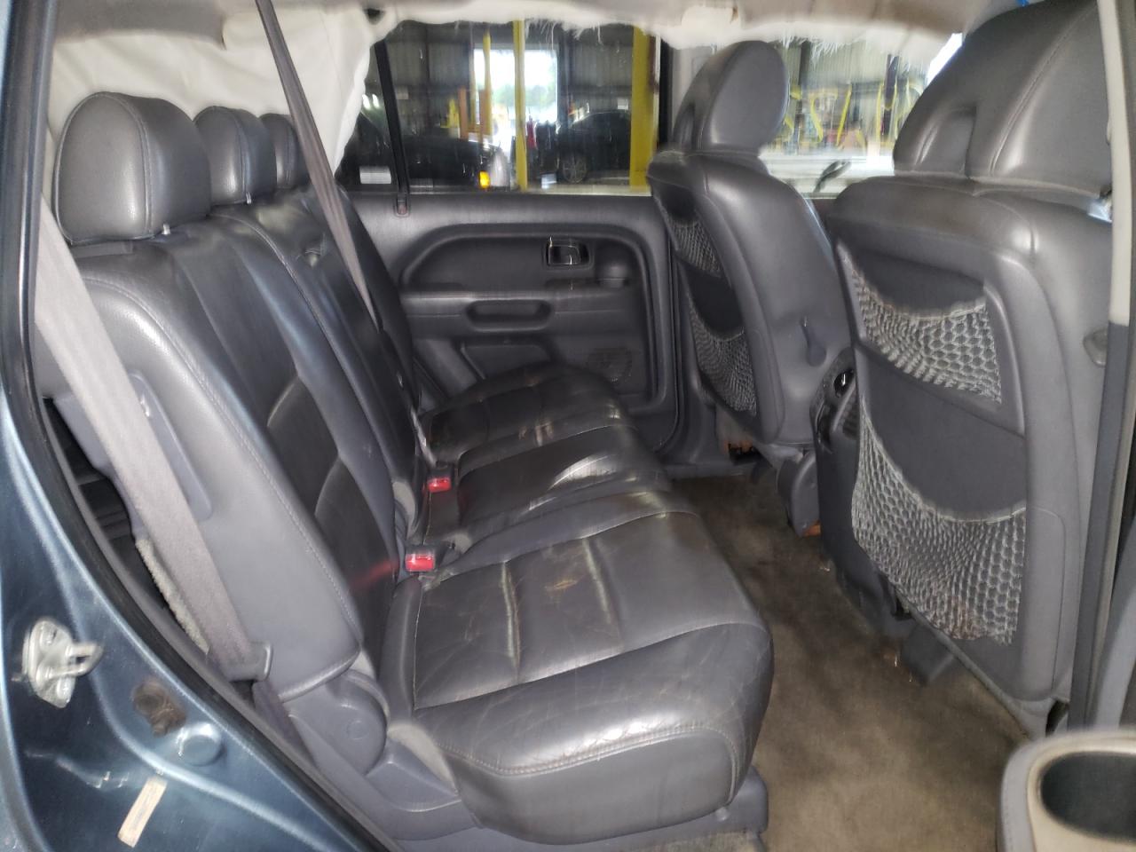 Photo 6 from auction – 2006 HONDA PILOT EX with VIN 5FNYF28506B012043