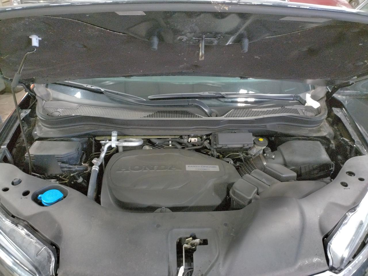 Photo 7 from auction – 2020 HONDA RIDGELINE with VIN 5FPYK3F70LB004873
