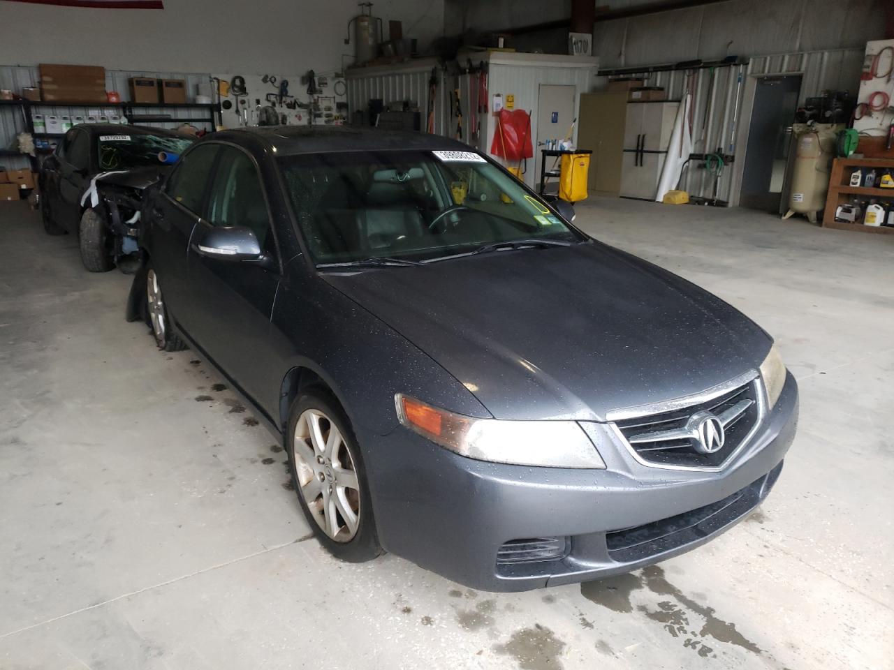ACURA TSX 2005 with VIN JH4CL96865C027360 - Photo from auction