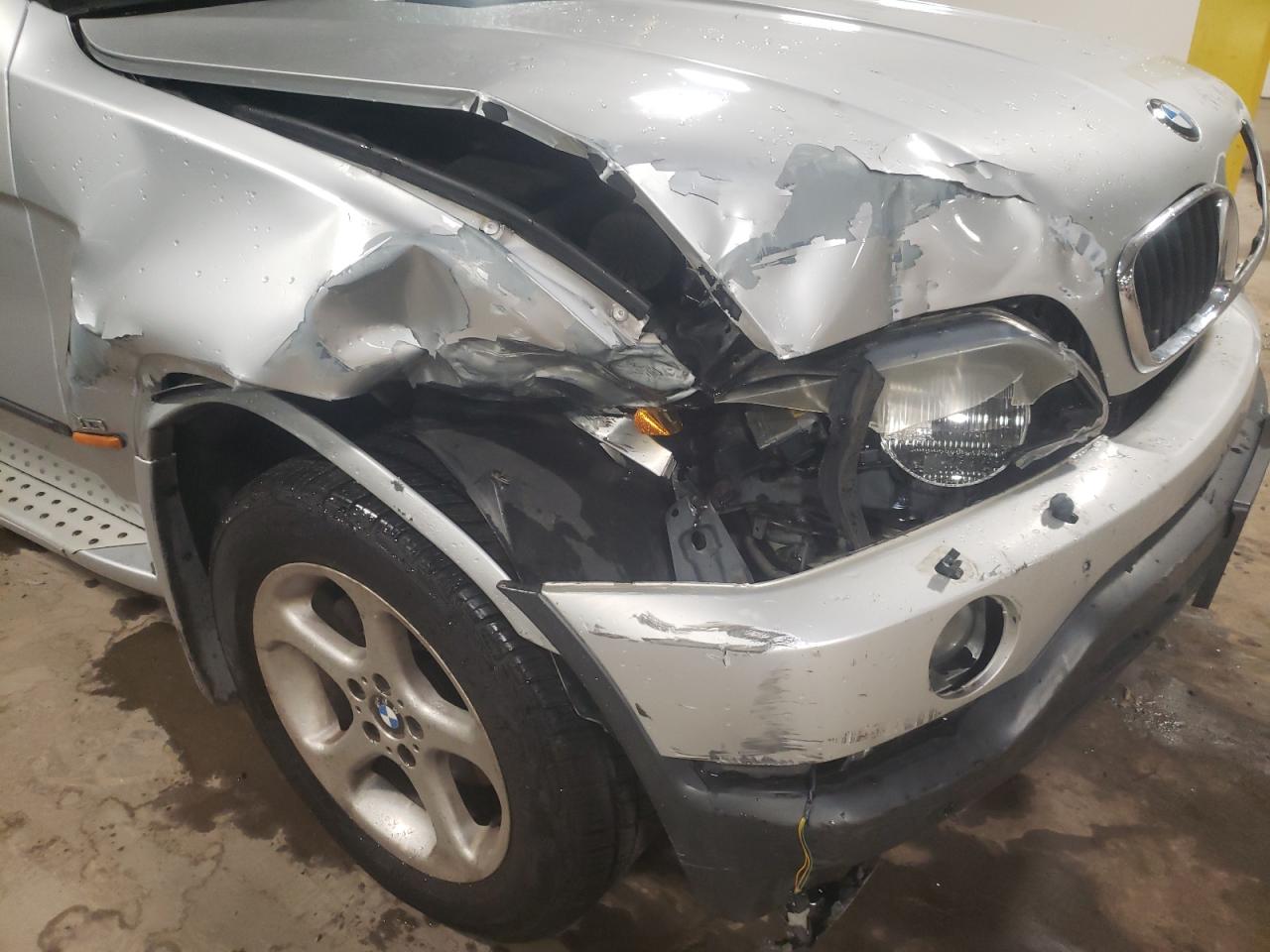 Photo 9 from auction – 2003 BMW X5 3.0I with VIN 5UXFA53593LV84878