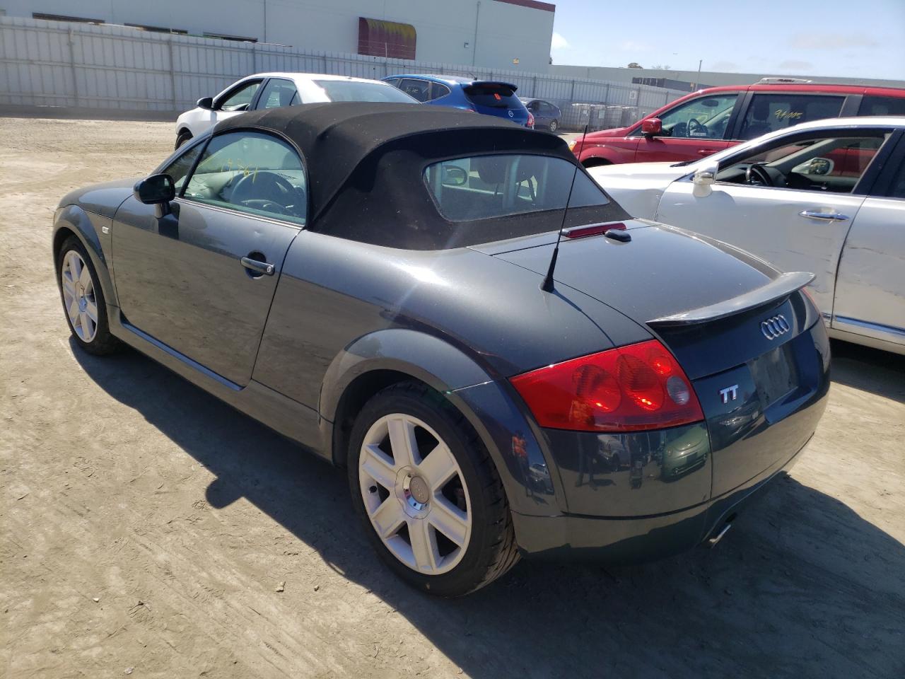 Photo 3 from auction – 2005 AUDI TT with VIN TRUTC28NX51007092