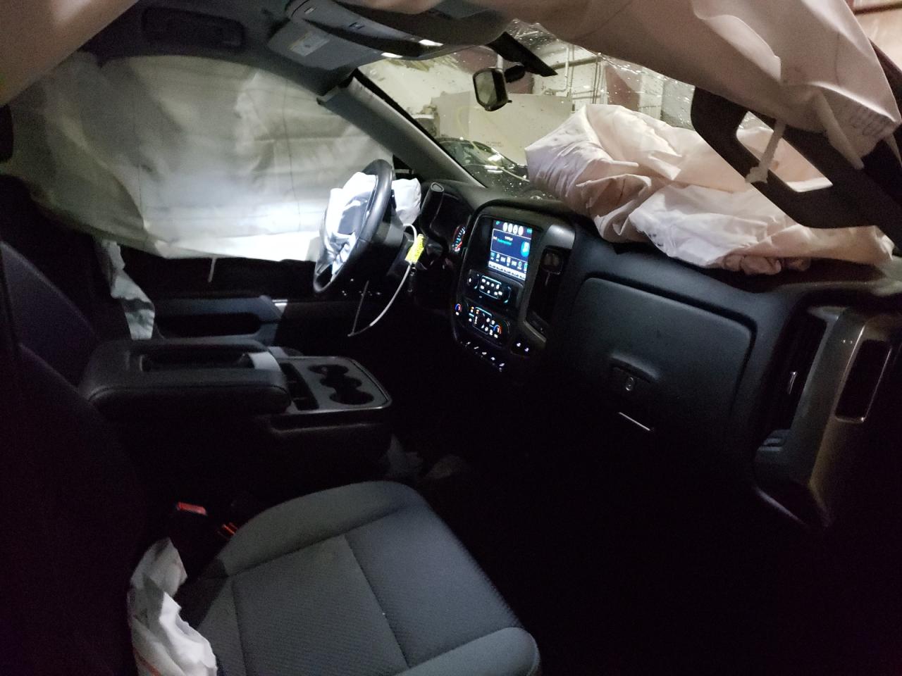 Photo 5 from auction – 2016 CHEVROLET SILVERADO with VIN 3GCUKREC1GG177262