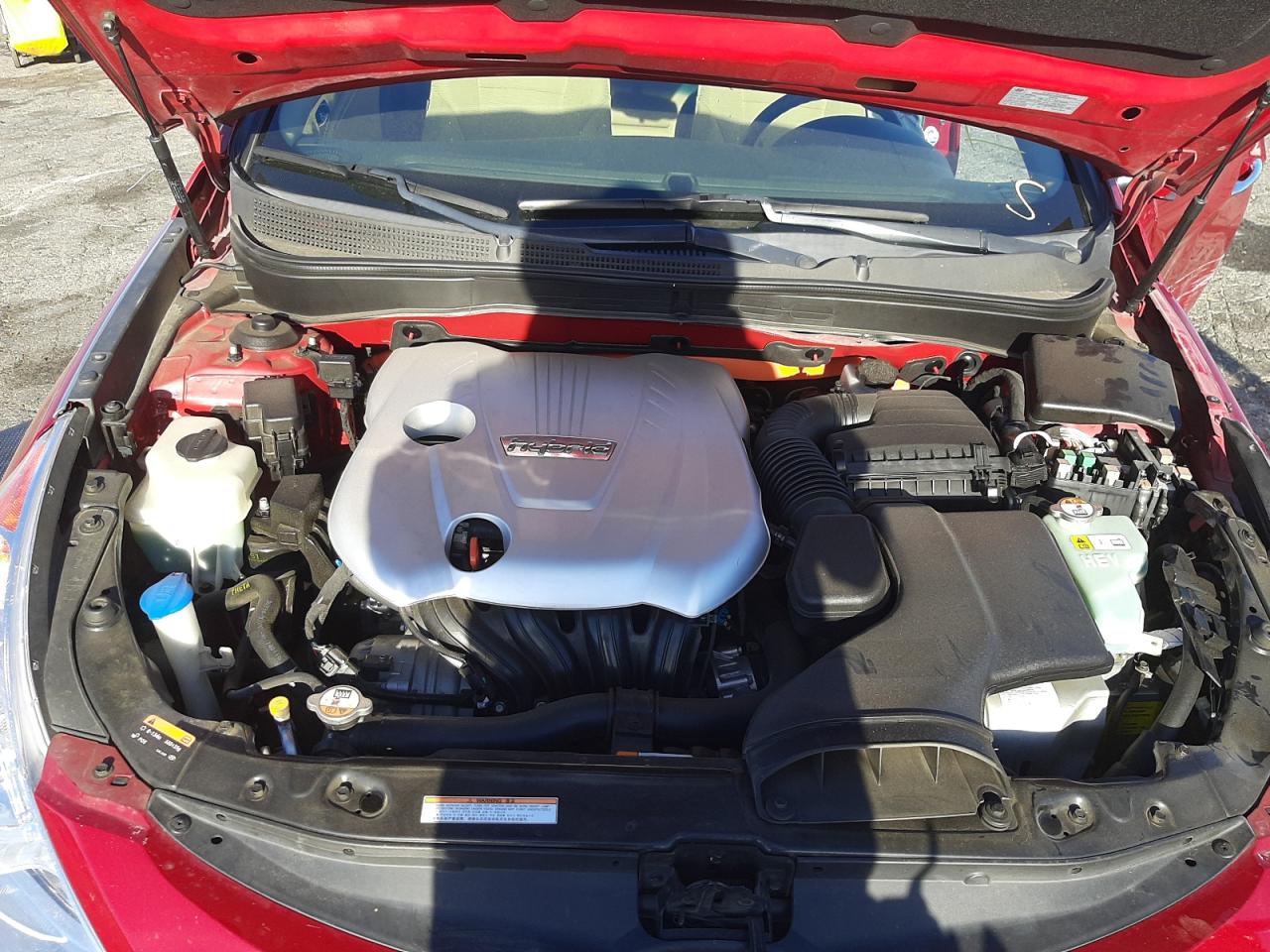 Photo 7 from auction – 2014 HYUNDAI SONATA HYB with VIN KMHEC4A40EA108475