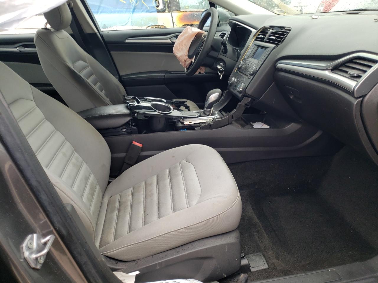 Photo 5 from auction – 2014 FORD FUSION S with VIN 1FA6P0G7XE5358621