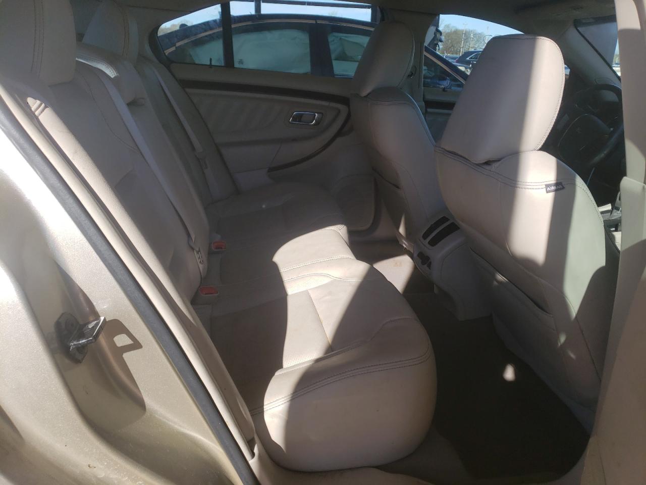 Photo 6 from auction – 2010 FORD TAURUS LIM with VIN 1FAHP2FW2AG125523