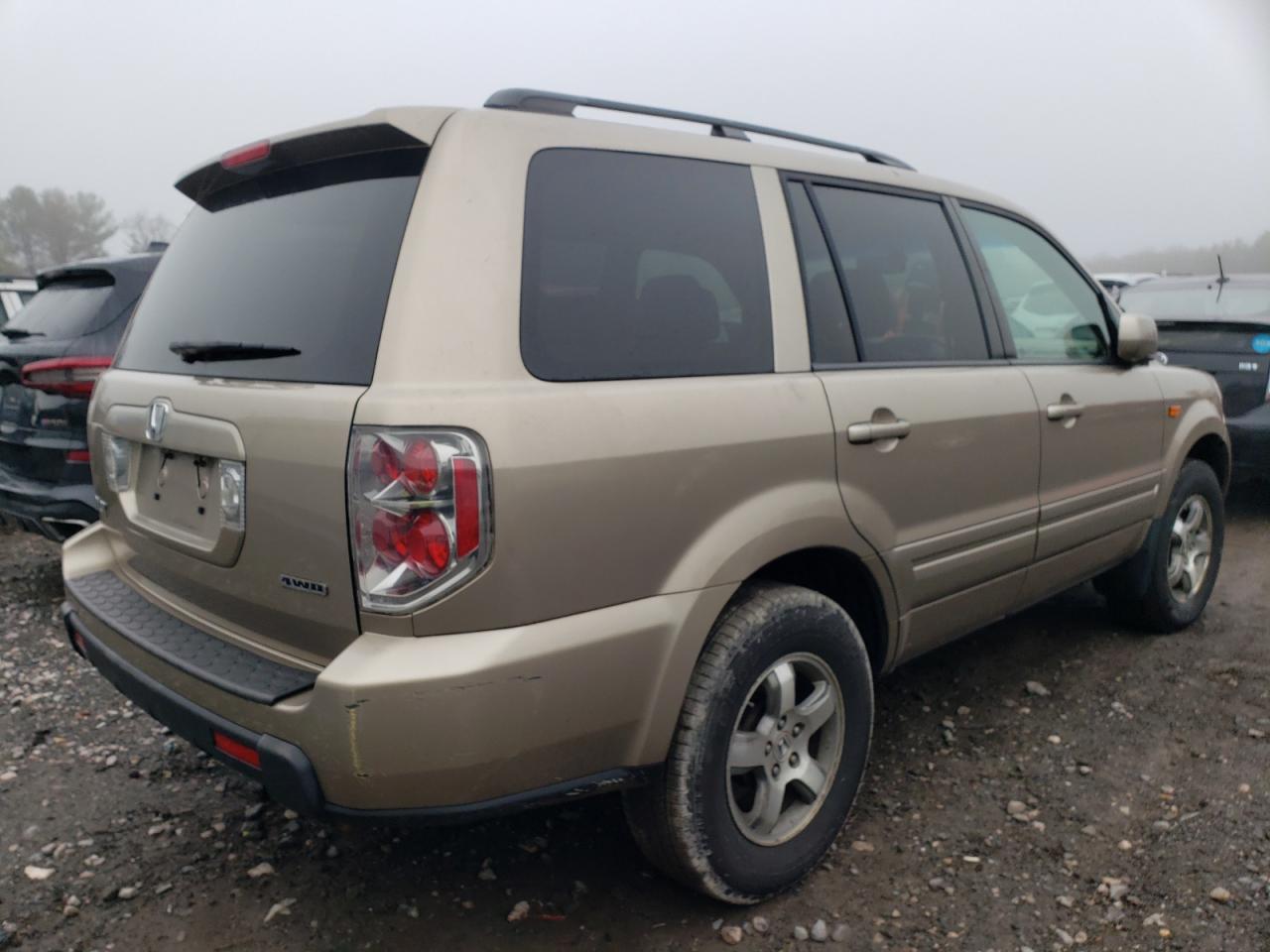 Foto 4 de la subasta – 2006 HONDA PILOT EX con VIN 5FNYF18566B022795