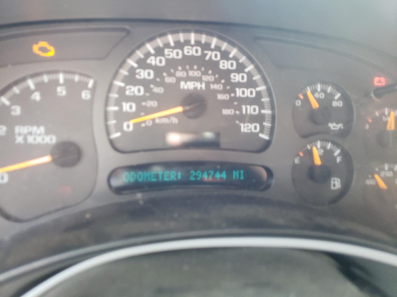 Photo 8 from auction – 2004 GMC NEW SIERRA with VIN 2GTEK13T141434904