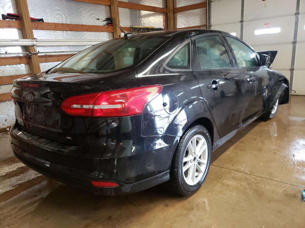 Photo 4 from auction – 2018 FORD FOCUS SE with VIN 1FADP3F21JL239151