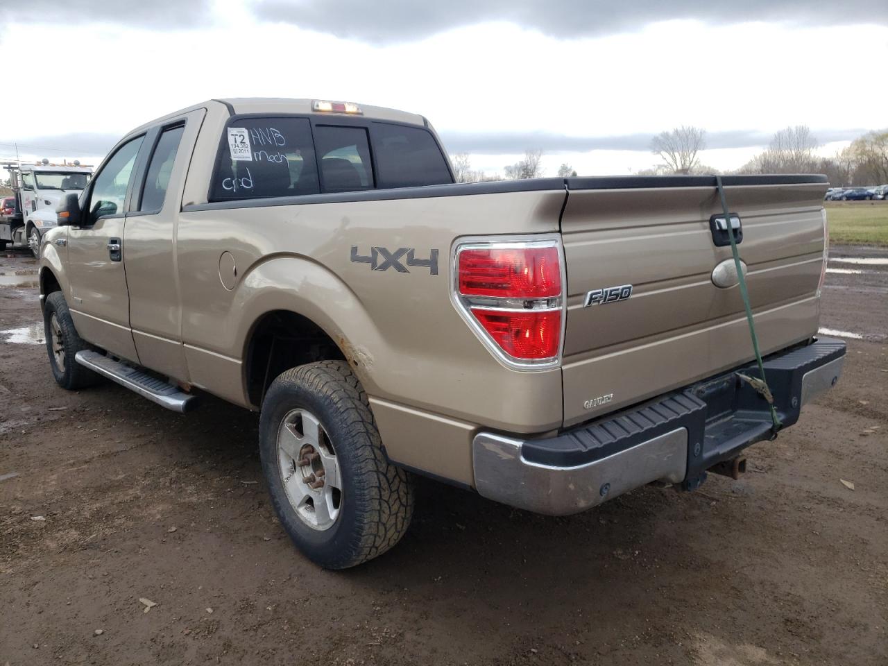 Photo 3 from auction – 2011 FORD F150 SUPER with VIN 1FTFX1ET9BFD24725