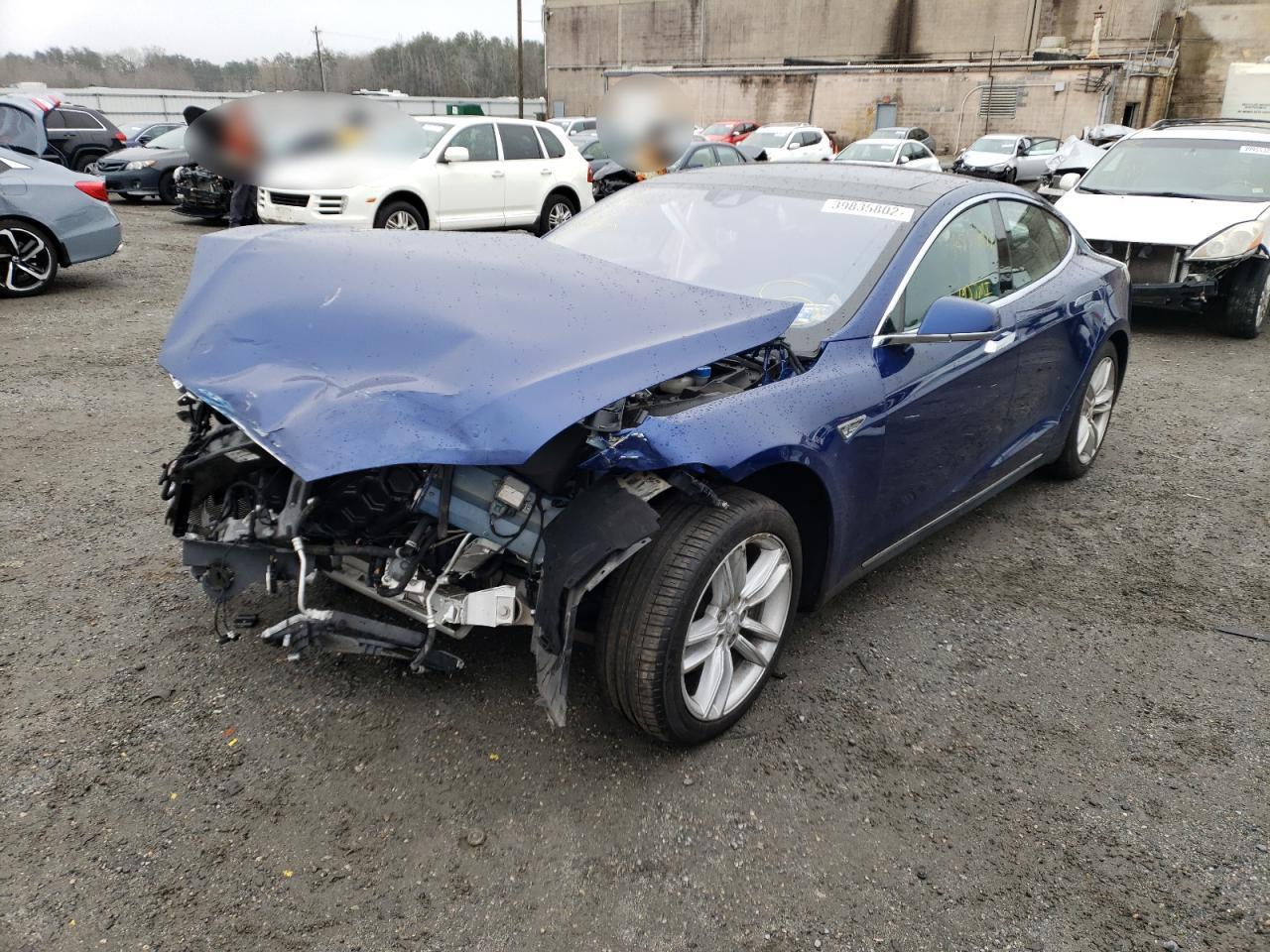 Photo 2 from auction – 2016 TESLA MODEL S with VIN 5YJSA1E18GF127247