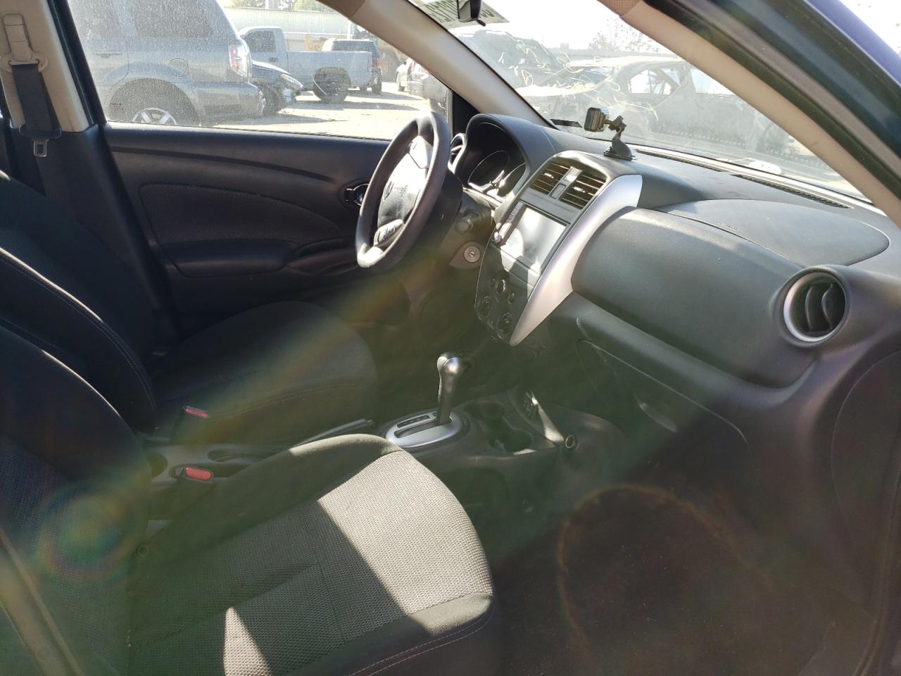 Photo 5 from auction – 2018 NISSAN VERSA S with VIN 3N1CN7AP4JL882641