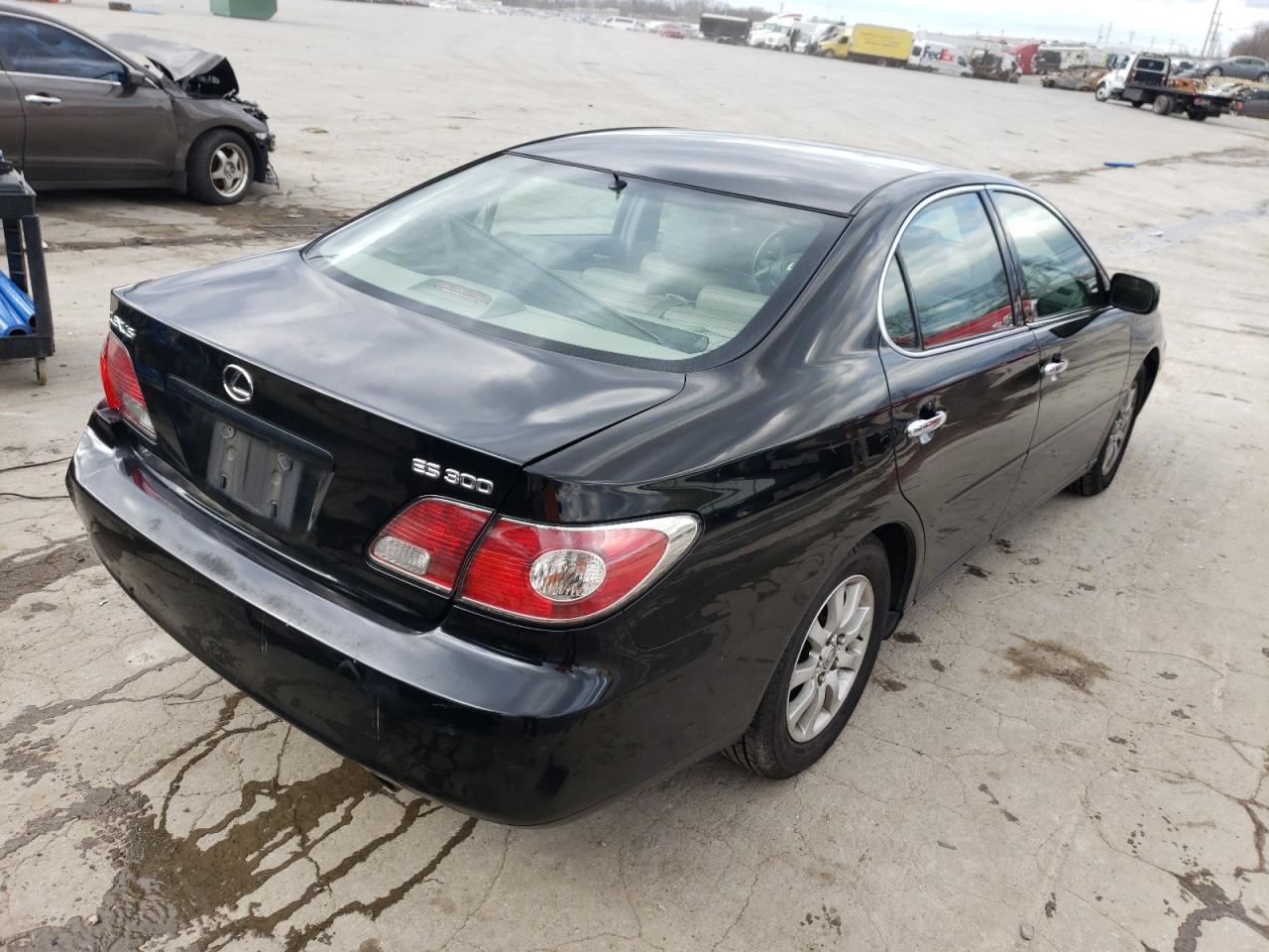 Photo 4 from auction – 2002 LEXUS ES 300 with VIN JTHBF30G225008188