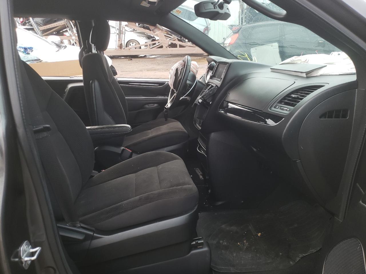Photo 5 from auction – 2017 DODGE GRAND CARA with VIN 2C4RDGBG3HR849393