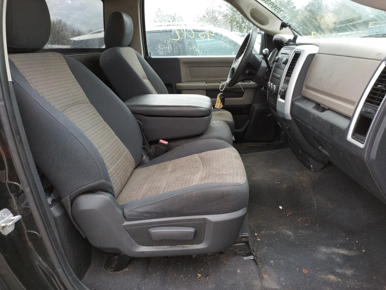 Photo 5 from auction – 2010 DODGE RAM 1500 with VIN 3D7JB1EP7AG103705