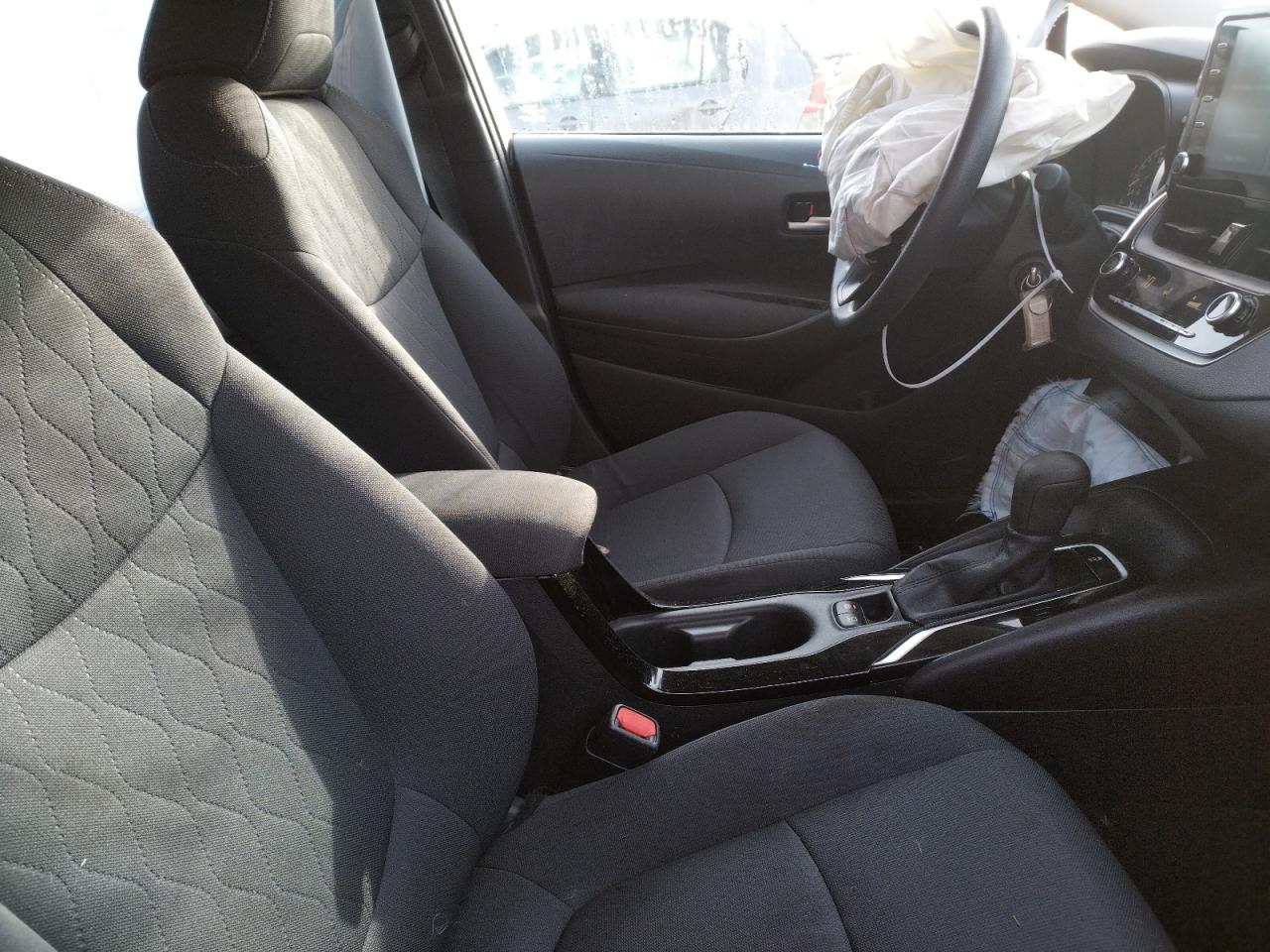 Photo 5 from auction – 2020 TOYOTA COROLLA LE with VIN 5YFEPRAE5LP121665