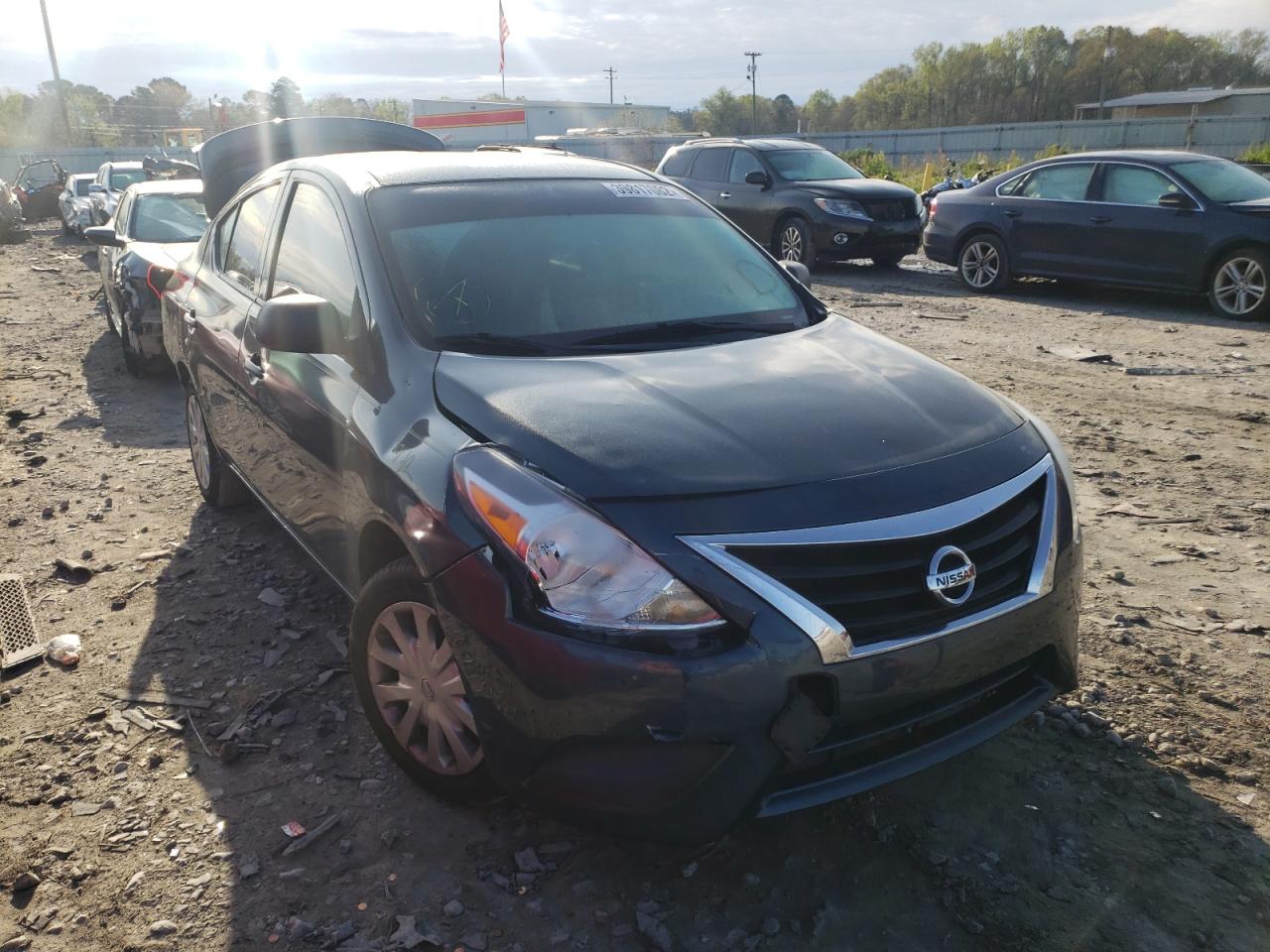 NISSAN VERSA S 2015 with VIN 3N1CN7AP3FL923509 - Photo from auction
