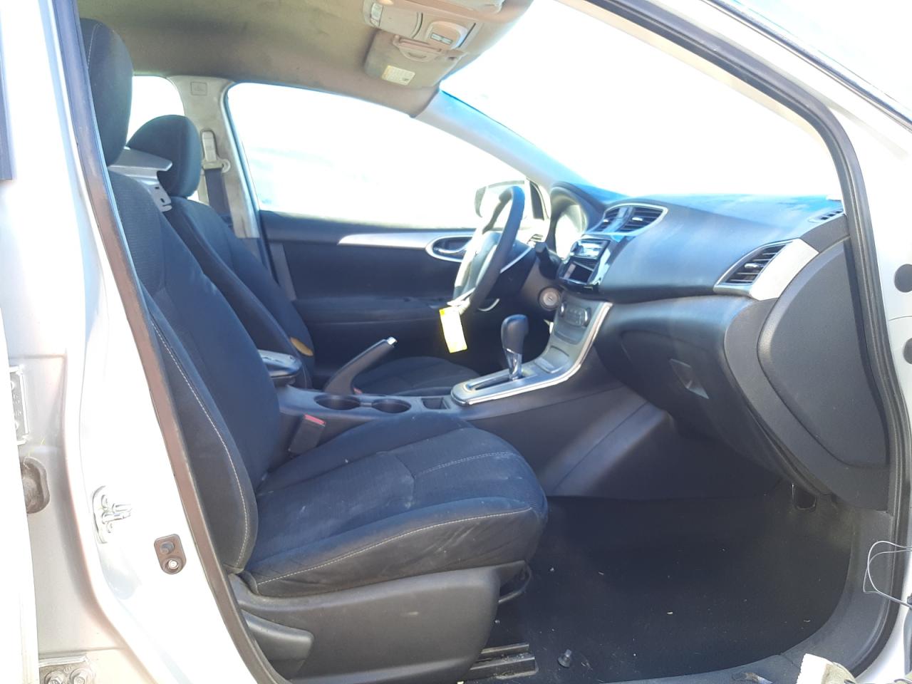 Photo 5 from auction – 2014 NISSAN SENTRA S with VIN 3N1AB7AP2EY263738