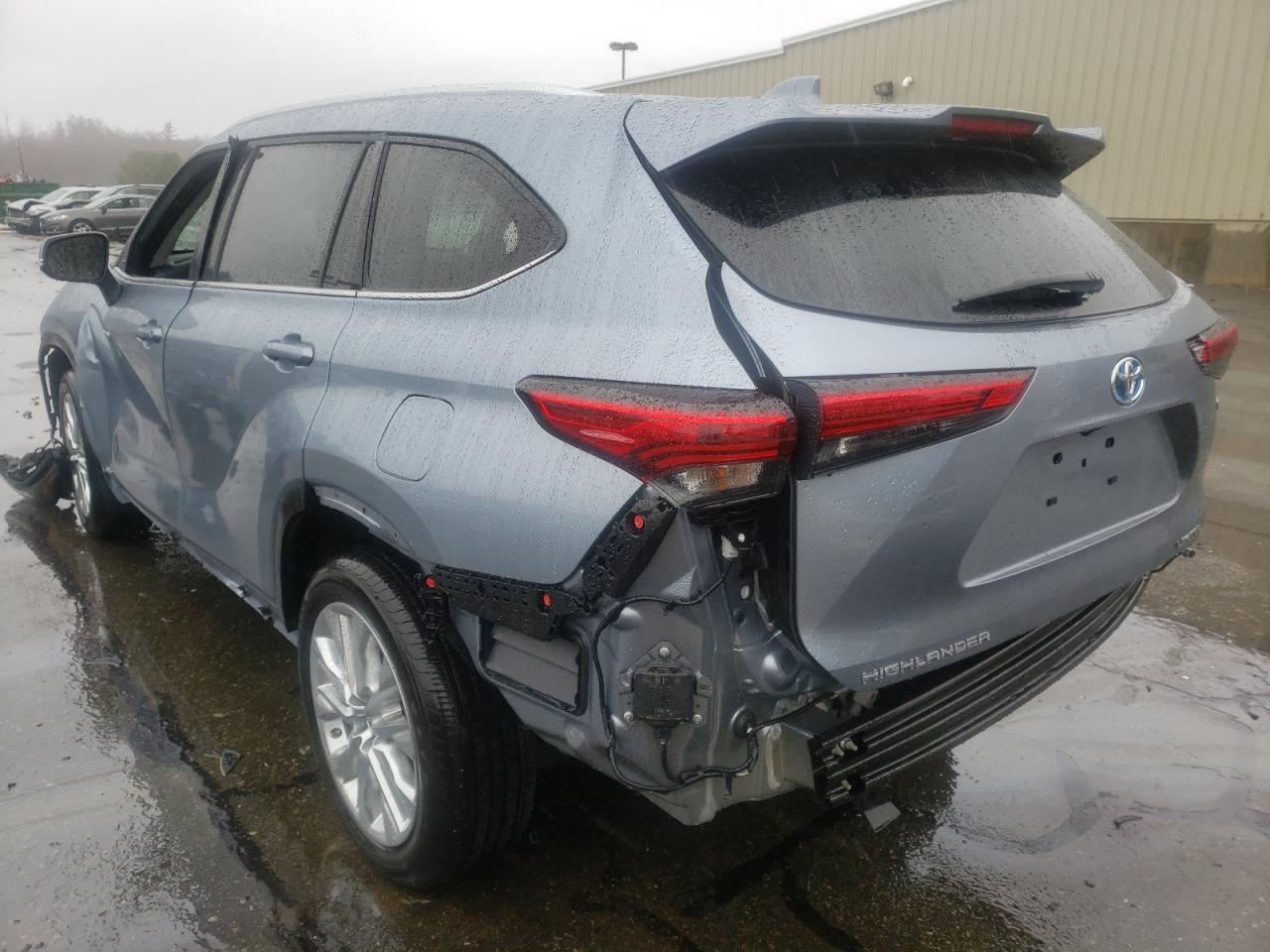 Photo 3 from auction – 2021 TOYOTA HIGHLANDER with VIN 5TDXBRCH6MS037698