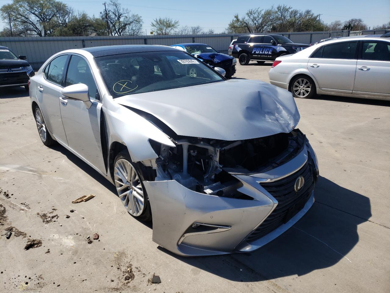 LEXUS ES 350 2016 with VIN JTHBK1GG1G2225066 - Photo from auction
