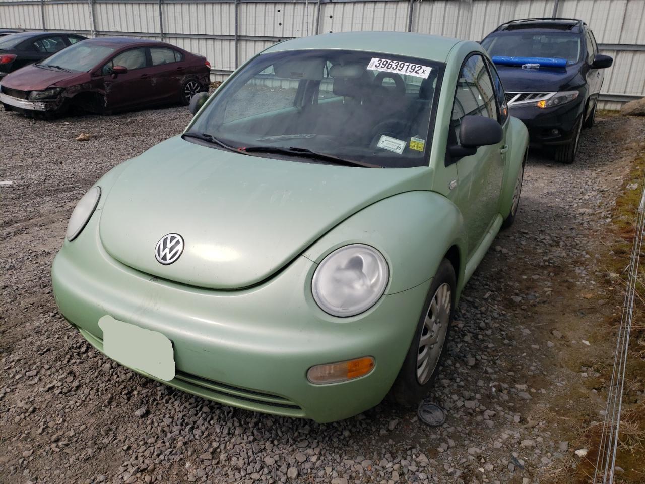 Photo 2 from auction – 2000 VOLKSWAGEN NEW BEETLE with VIN 3VWBC21C4YM468811