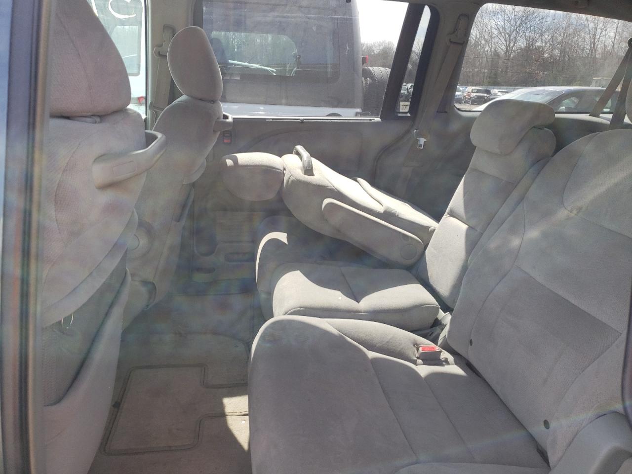Photo 6 from auction – 2005 HONDA ODYSSEY EX with VIN 5FNRL38465B402699
