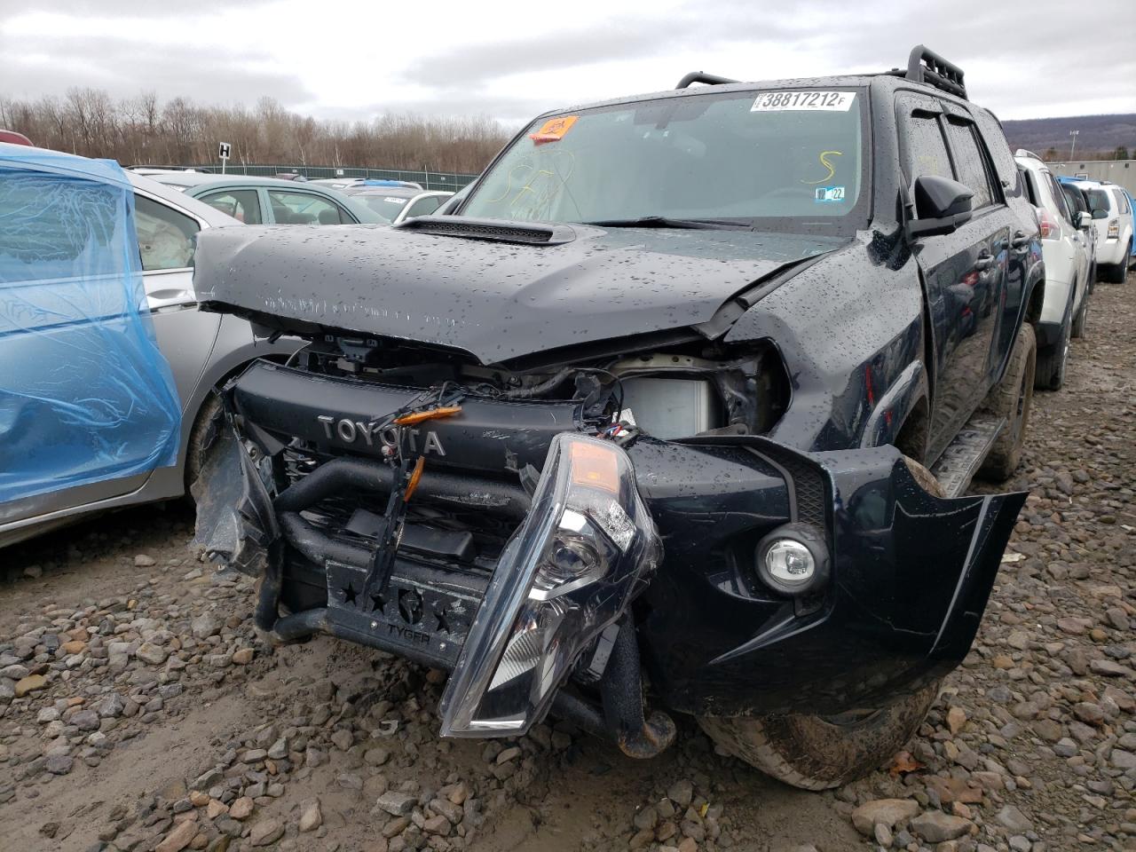Photo 2 from auction – 2019 TOYOTA 4RUNNER SR with VIN JTEBU5JR4K5661118