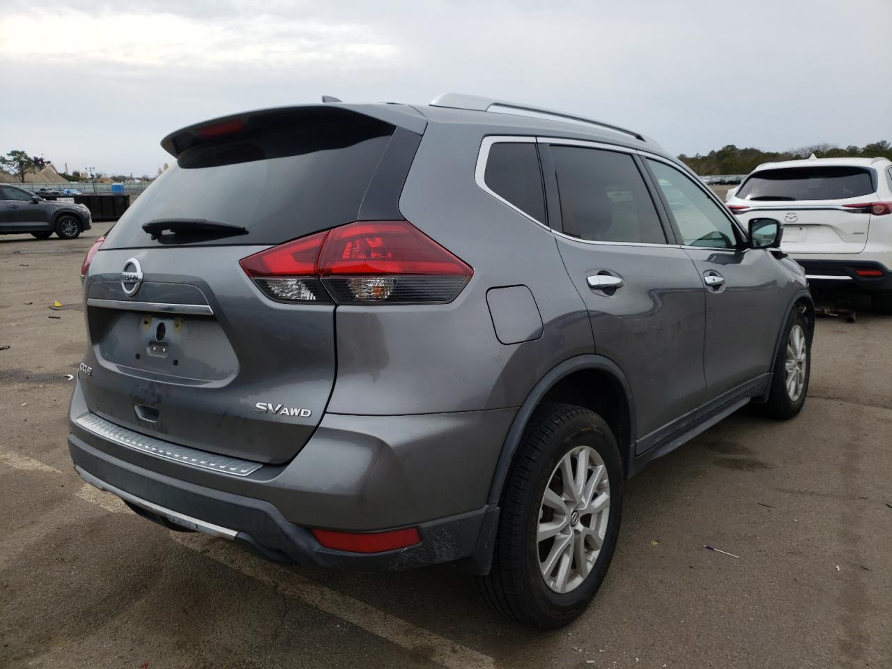 Photo 4 from auction – 2018 NISSAN ROGUE S with VIN KNMAT2MV7JP587108
